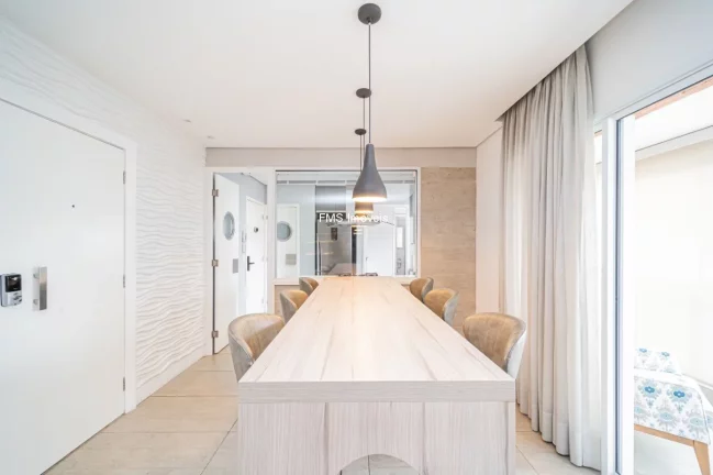 Imagem Venda de Apartamento de Luxo na Vila Olímpia com 2 Suítes, 1 Sala, 3 Vagas e 130m².