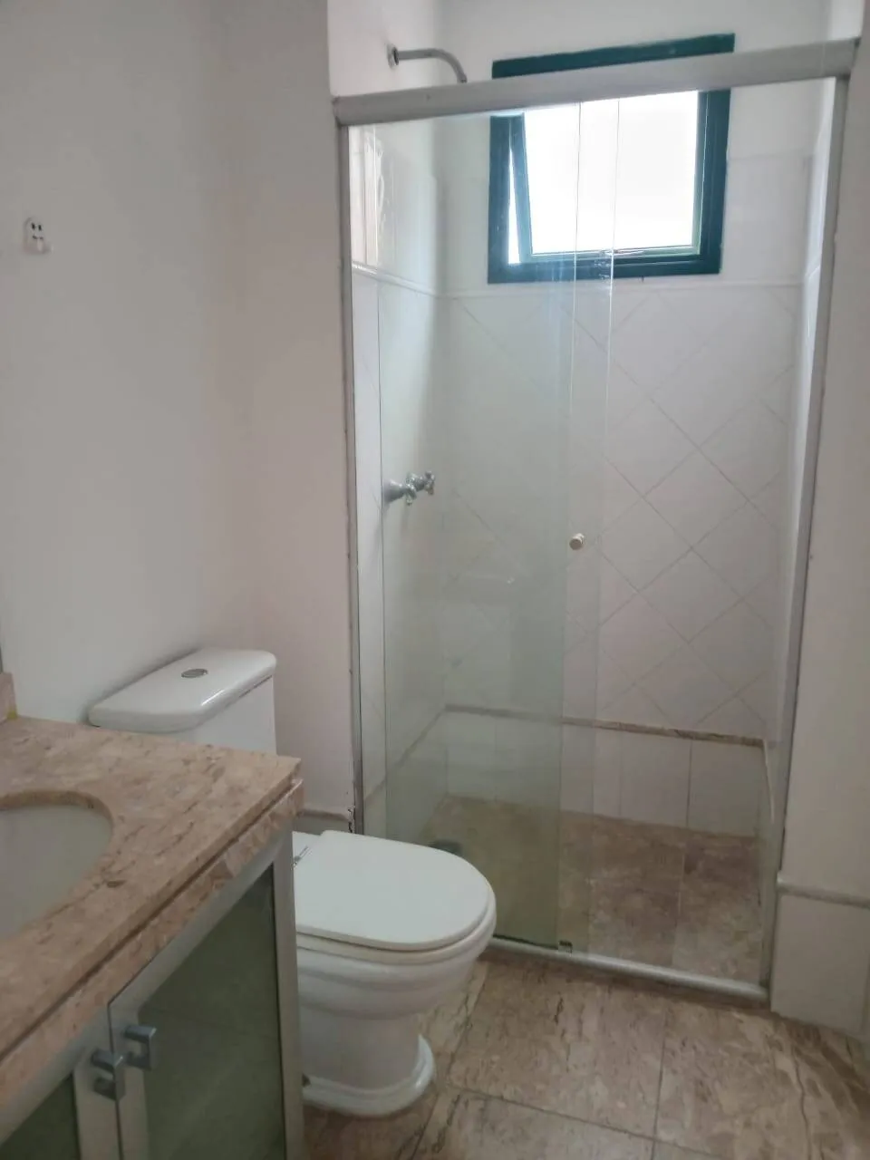 Imagem Excelente Apartamento de 3 Dormitórios em Frente à Pista de Caminhada de Alphaville