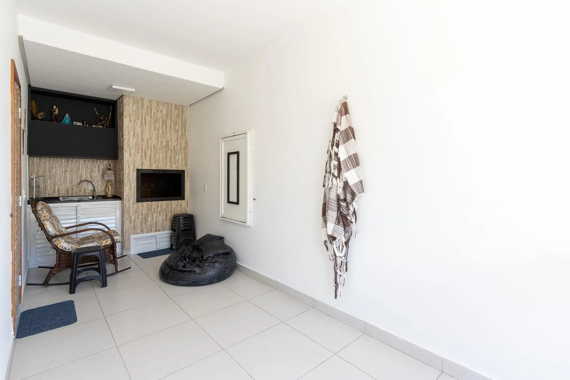 Imagem Linda Casa em condomínio , localizada no bairro TRISTEZA, Zona Sul de PORTO ALEGRE..