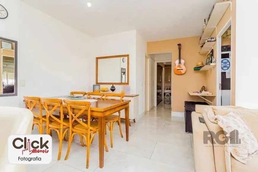 Imagem Apartamento 3 dormitórios, sendo 1 suíte, 66 m² de área privativa e 1 vaga(s) de garagem. Localizado na Rua/Av. Dom Claudio Jose Goncalves Ponce De Leao, no bairro Vila Ipiranga em Porto Alegre.