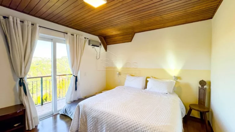 Imagem Casa de Condomínio em Campos do Jordão