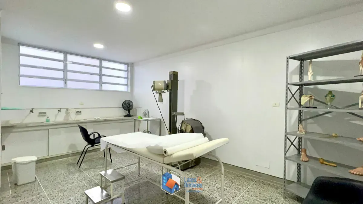Imagem Conjunto comercial para venda em Jardim Paulista, 317m²