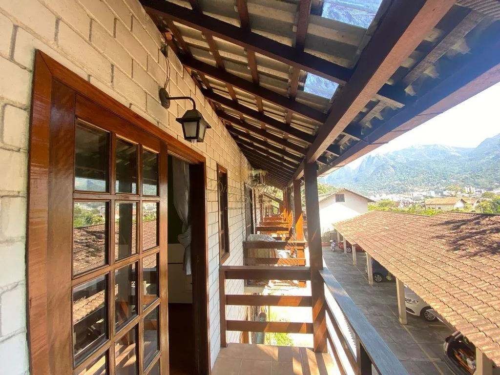 Foto do imóvel Casa em Condomínio para Venda em Teresópolis / RJ em Rua Lafaiete Lacerda Coutinho