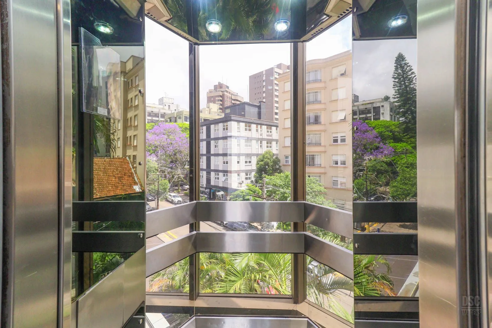 Imagem Sala comercial em um ponto excelente da Rua Padre Chagas.