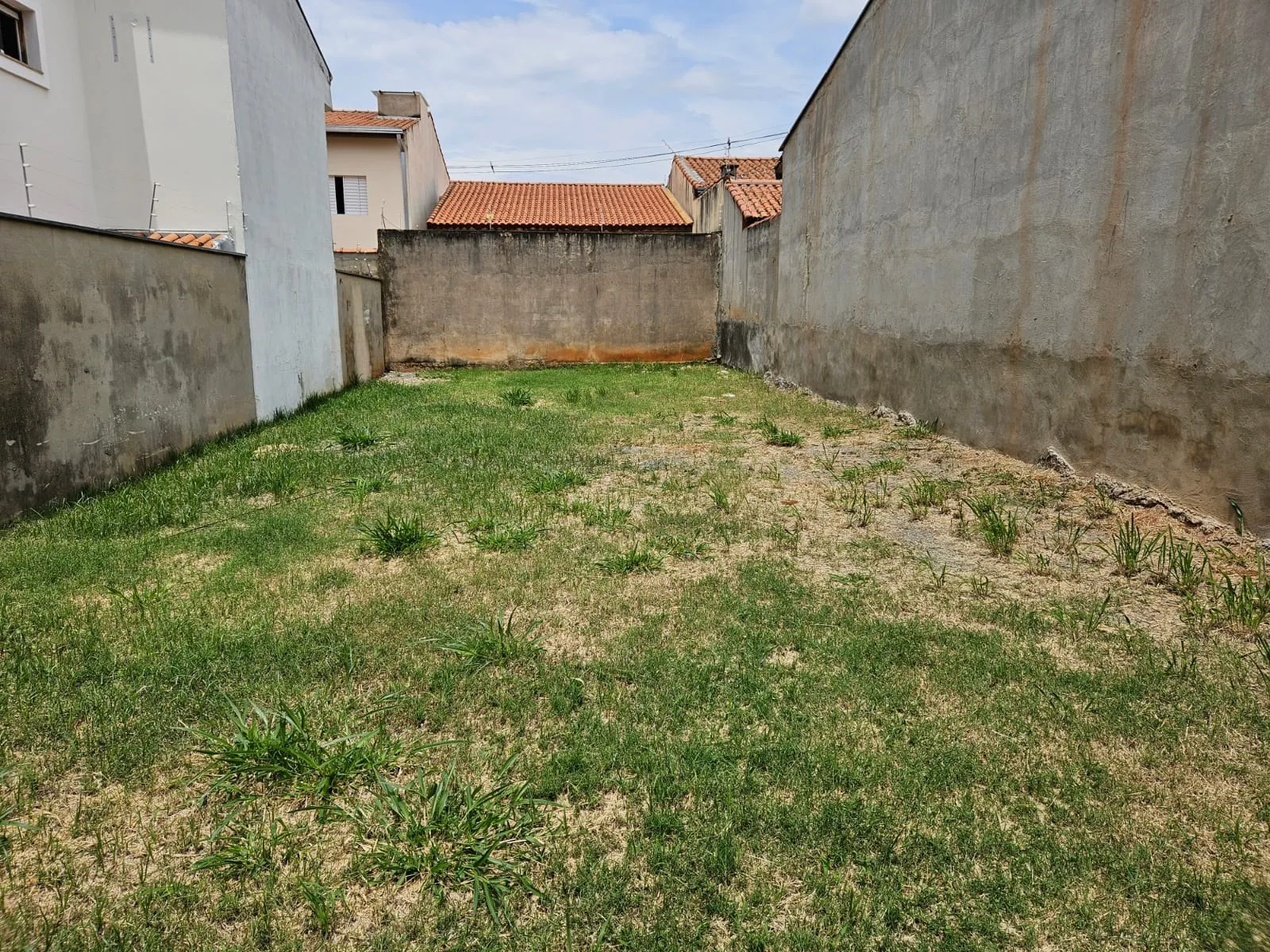 Imagem Oportunidade: Lindo Terreno no Wanel Ville 5