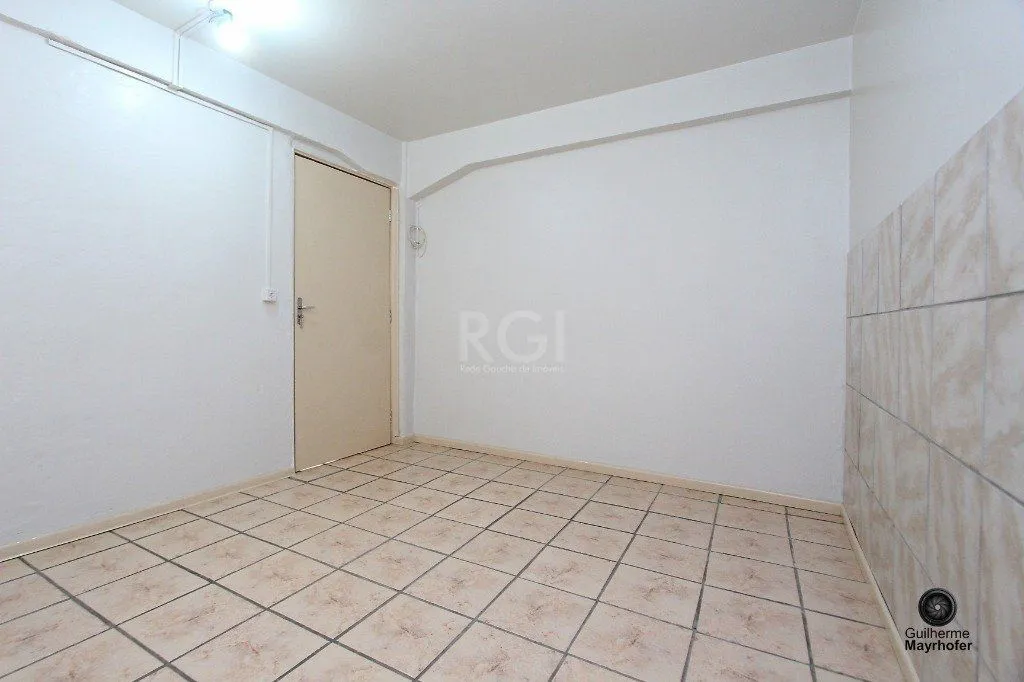 Imagem Casa para Venda - 233m², 4 dormitórios, 5 vagas - Nonoai