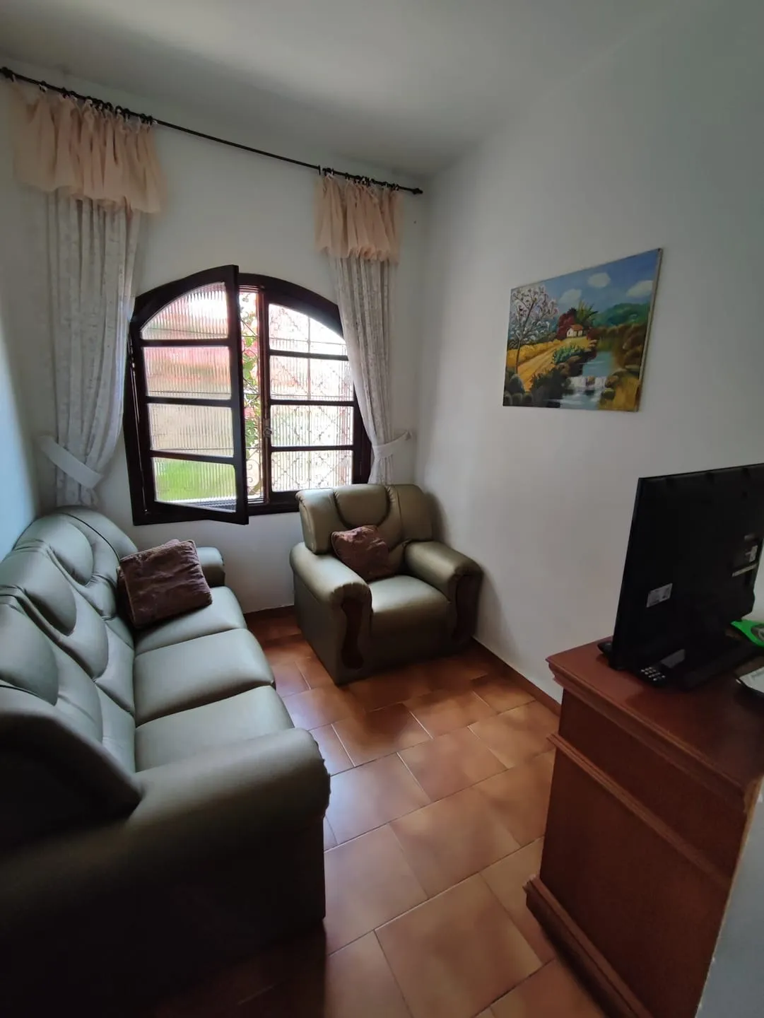 Imagem Comercial à venda 4 Quartos, 1 Suite, 4 Vagas, 600M², São Benedito, Pindamonhangaba - SP