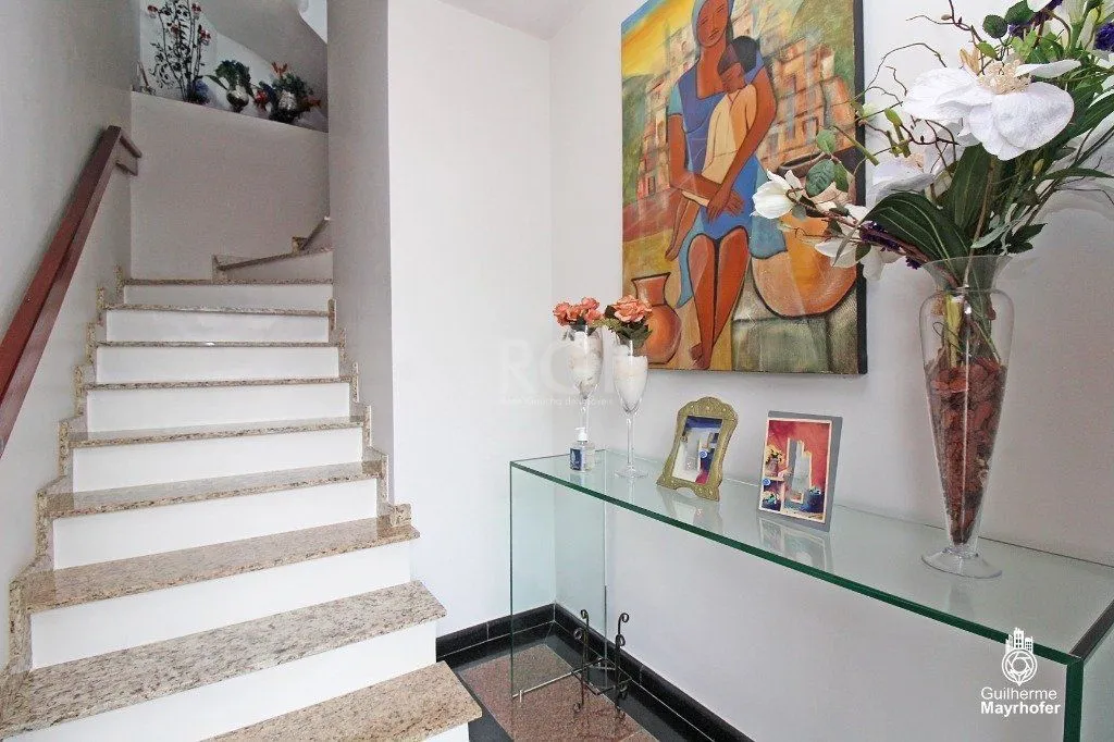 Imagem Casa Condominio para Venda - 324.7m², 3 dormitórios, sendo 1 suites, 4 vagas - Menino Deus