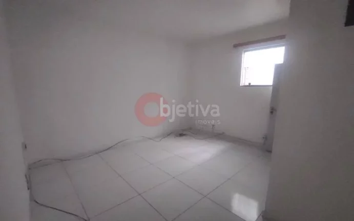 Imagem Prédio e loja a venda com 12 quartos na Vila Nova em Cabo Frio
