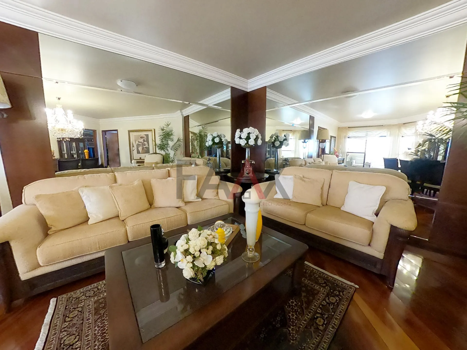 Imagem Apartamento à venda no Edifício Bourbon em frente ao Teatro Municipal no centro
