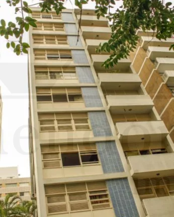 Imagem Apartamento com living para 03 ambientes, piso de tacos, dormitÃ³rios com armÃ¡rios embutidos, b...