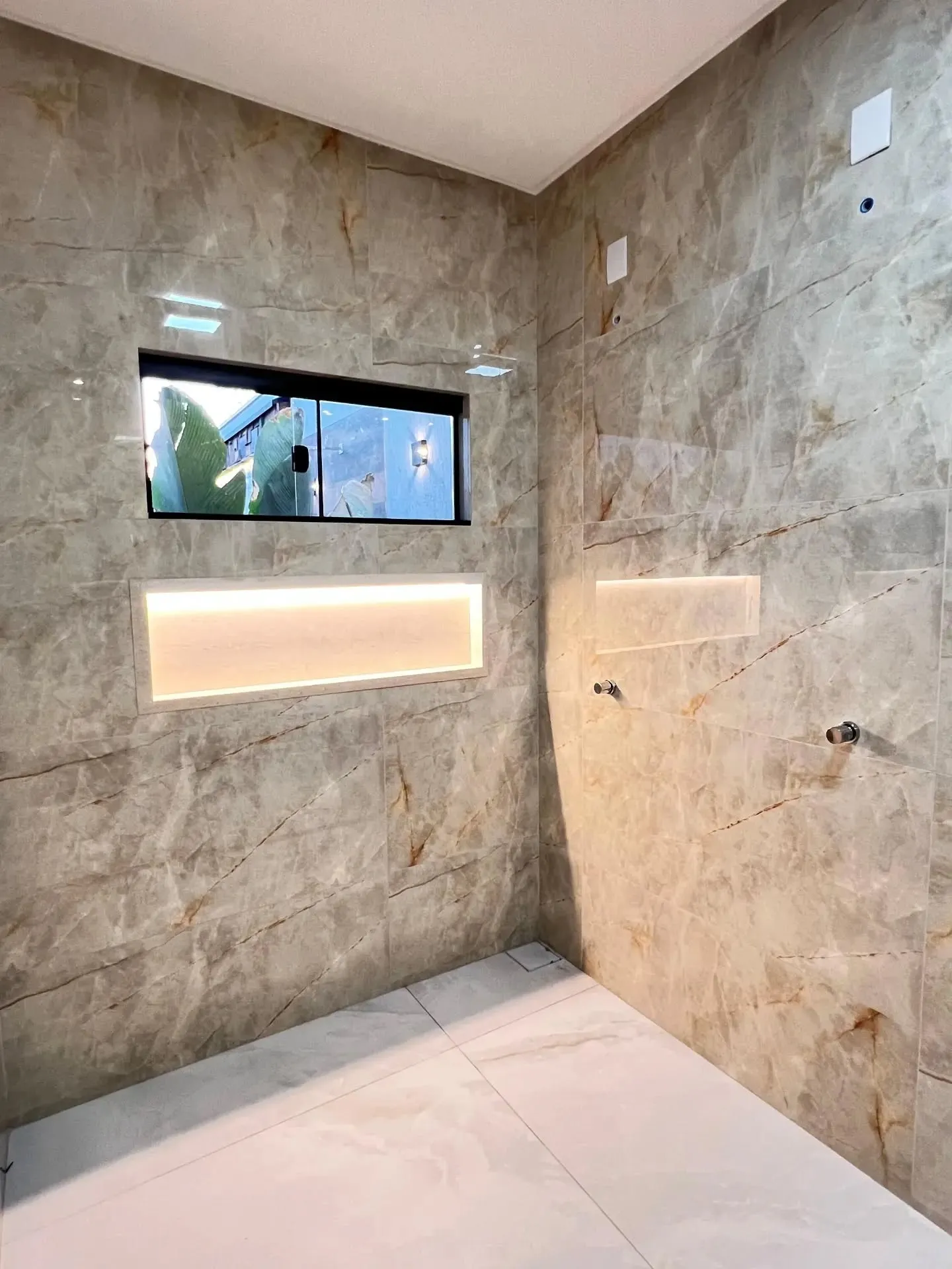 Imagem Casa Sozinha No Lote No Faicalville Com Lazer Completo