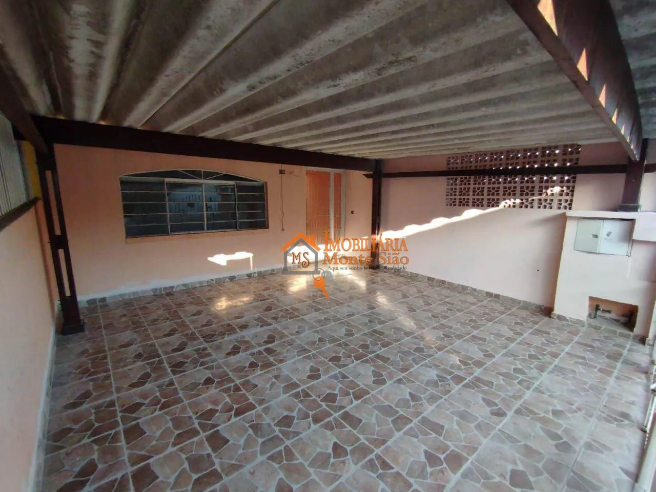 Foto do imóvel Sobrado com 2 dormitórios à venda, 154 m² por R$ 585.000,00 - Vila Barros - Guarulhos/SP