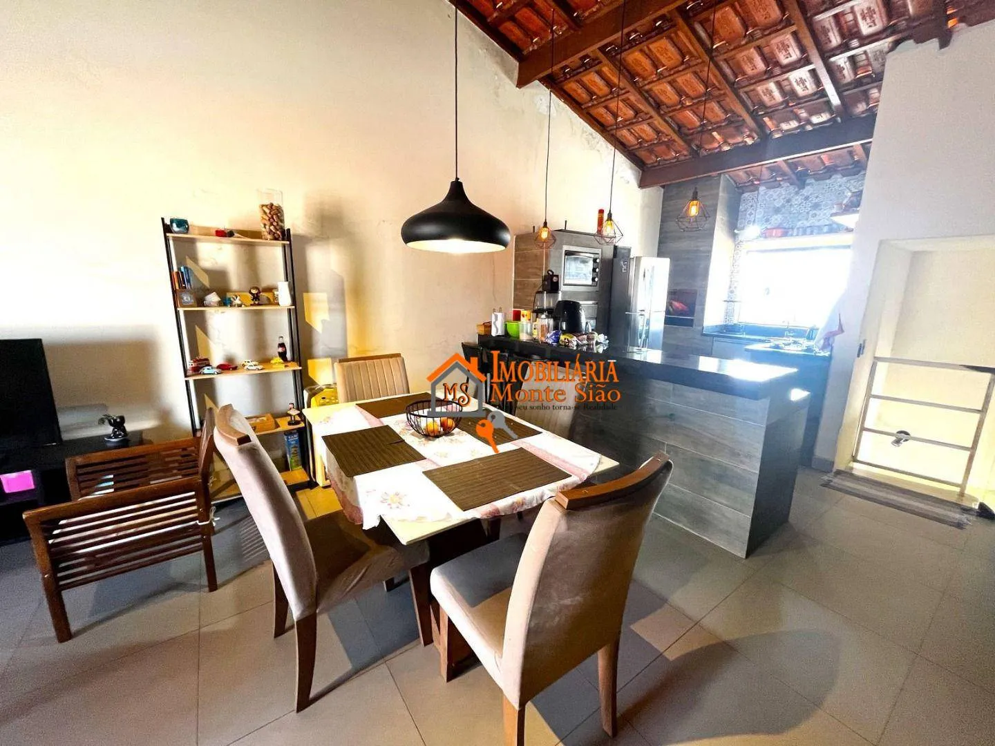 Imagem Sobrado com 3 dormitórios à venda, 210 m² por R$ 550.000,00 - Vila Rio de Janeiro - Guarulhos/SP
