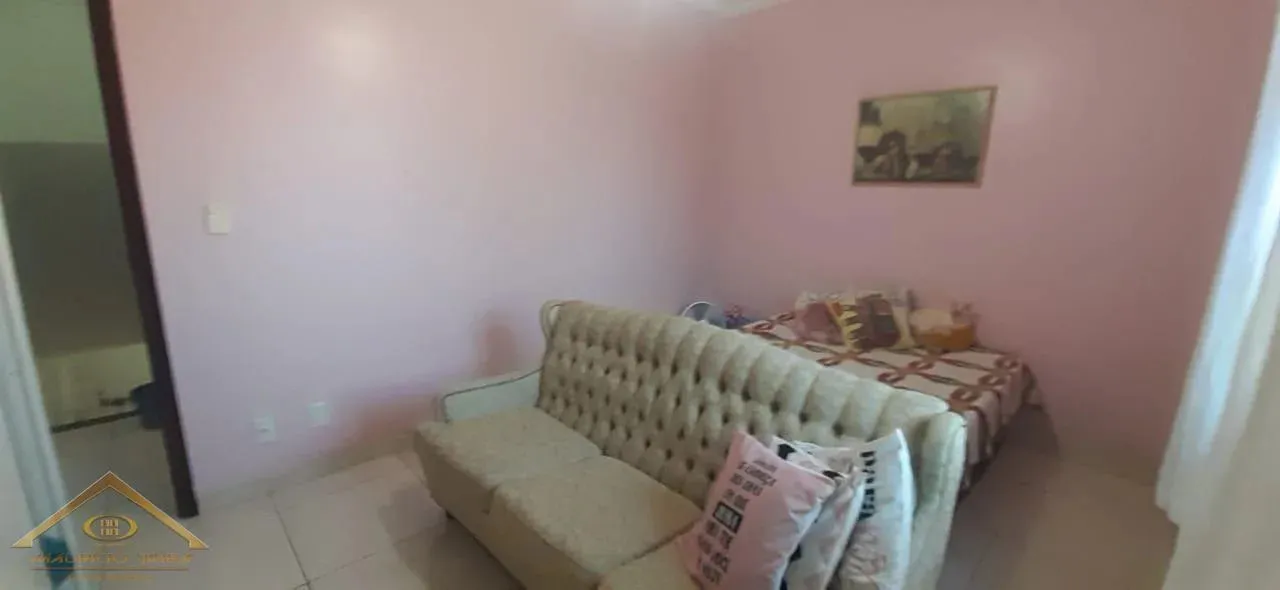 Imagem Casa em Condomínio para Venda em Cabo Frio / RJ no bairro Palmeiras