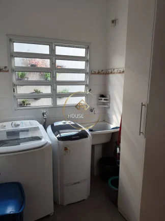 Imagem Casa 4 quartos ( 1 suíte), 2 vagas, Villa Branca Jacareí.