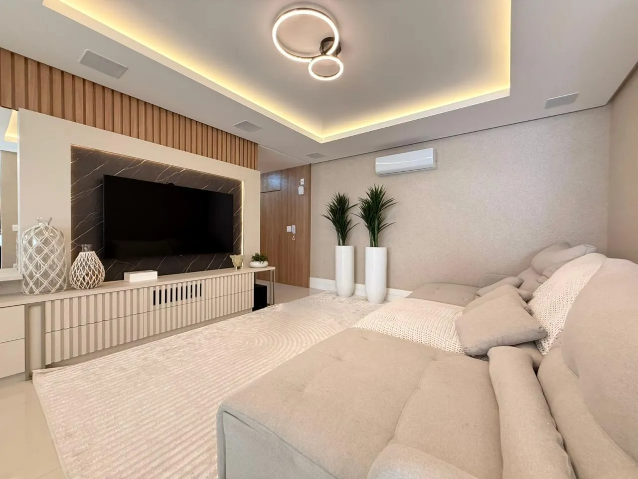 Imagem Apartamento com vista para o mar à venda com 292m2 por R$ 9.500.000,00