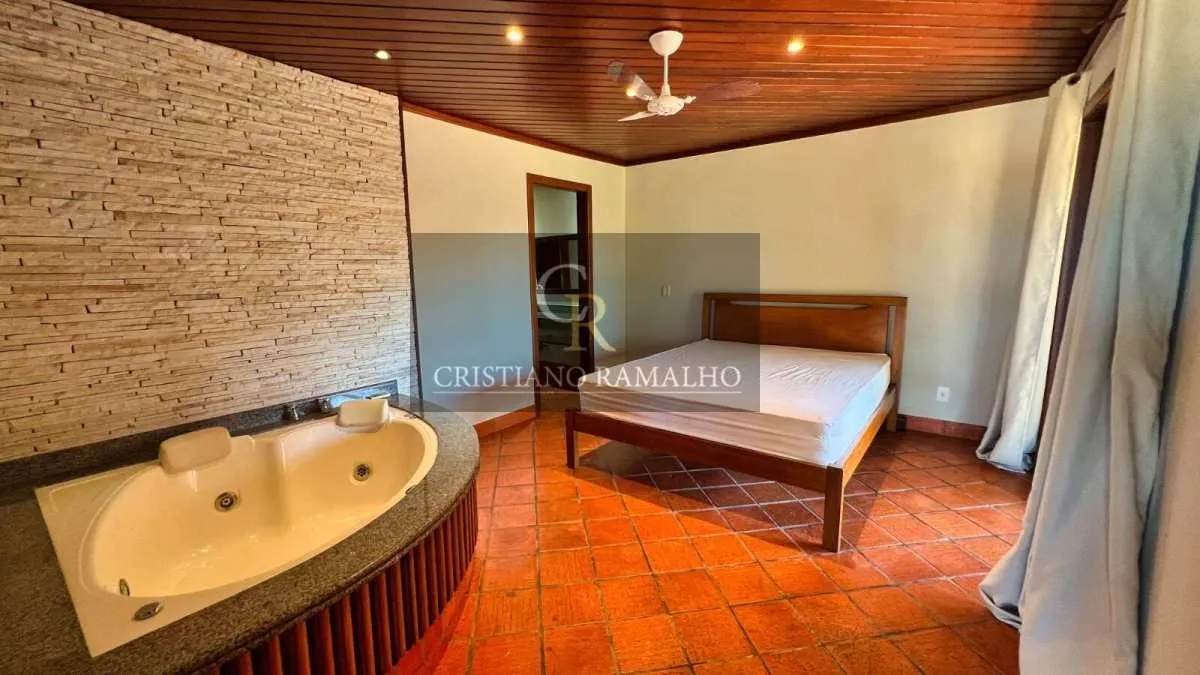 Imagem Casa de condomínio à venda em Cabo Frio, Peró, com 2 quartos, 161,79m2