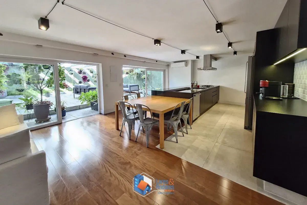 Imagem Cobertura para venda em Consolação com 2 quartos, sendo 2 suítes, 322m²