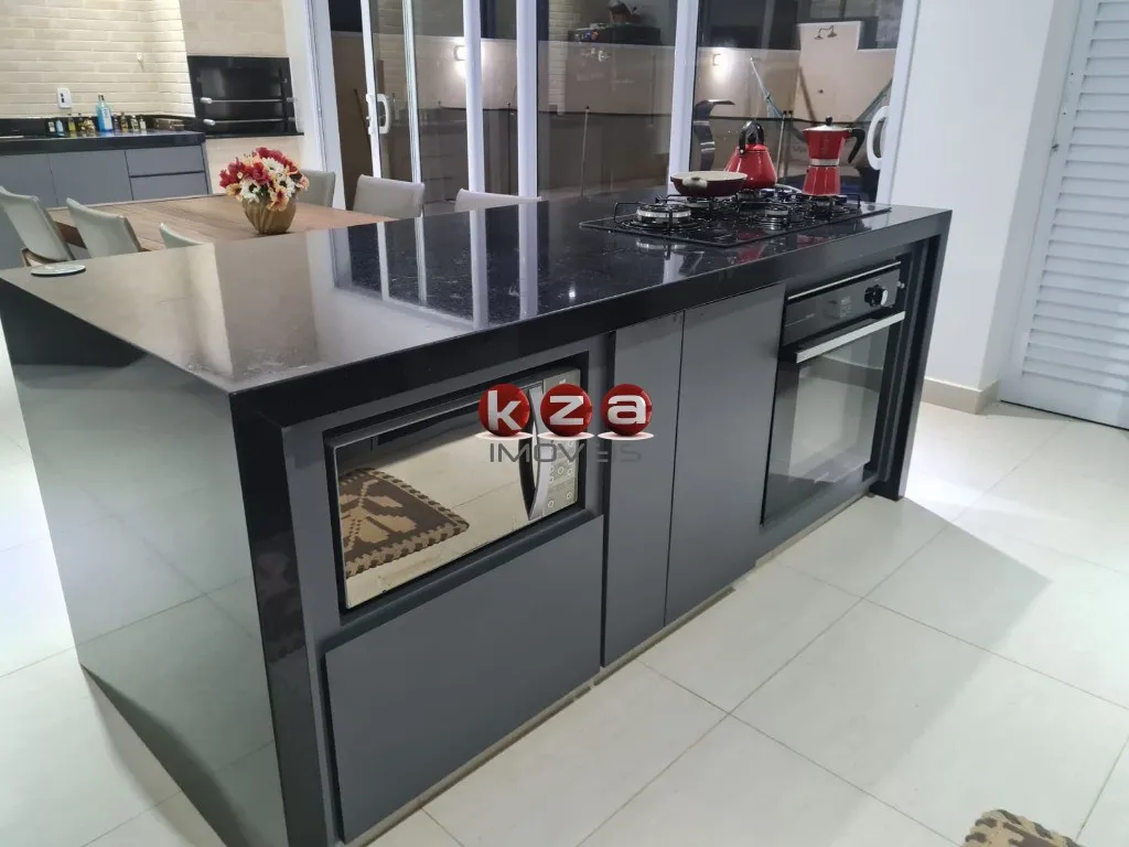 Imagem Casa à venda em Valinhos-SP: 3 quartos, 1 suíte, 2 salas, 3 banheiros, 2 vagas de garagem, 207,98m² no Jardim São Marcos!