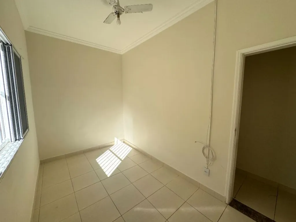 Imagem CASA COM 112,00 m² - GUILHERMINA - PRAIA GRANDE SP