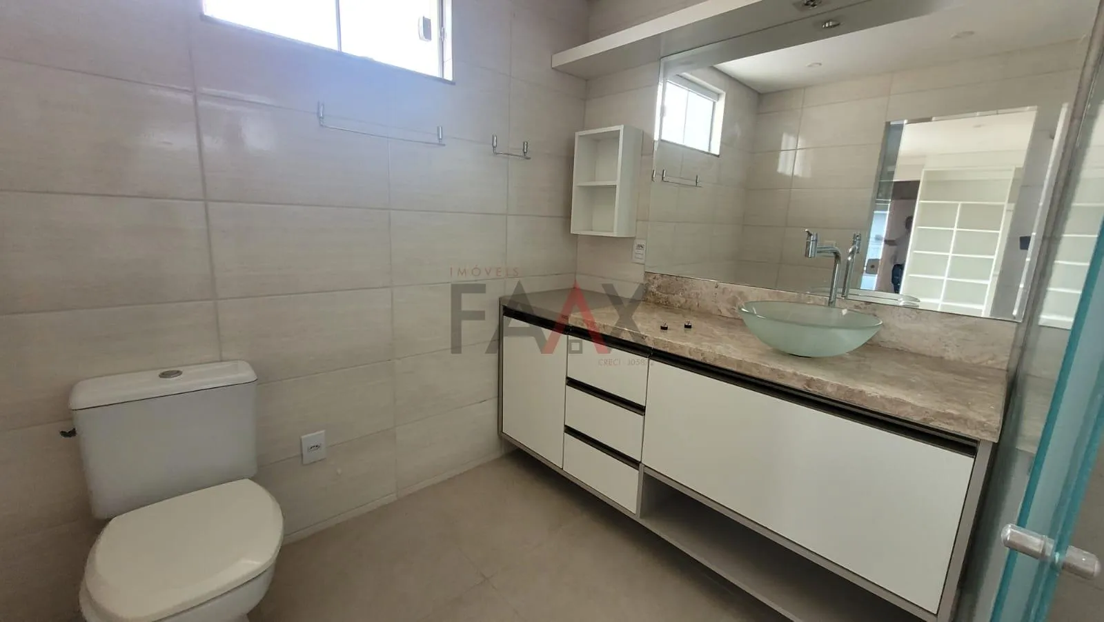 Imagem Sobrado com 3 dormitórios á venda,300.00 m², Alto da XV, GUARAPUAVA - PR