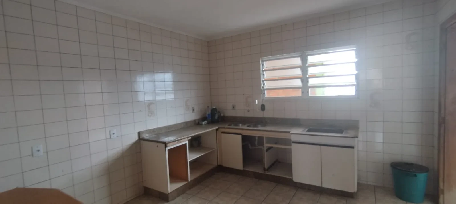 Imagem Casa com 3 Quartos à Venda, 140 metros em Barreiros - São José