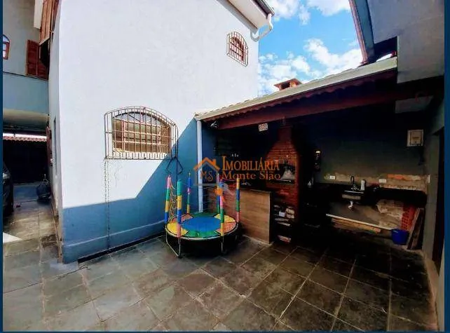 Imagem Sobrado com 3 dormitórios à venda, 175 m² por R$ 604.990,00 - Jardim Nossa Senhora D Ajuda - Itaquaquecetuba/SP