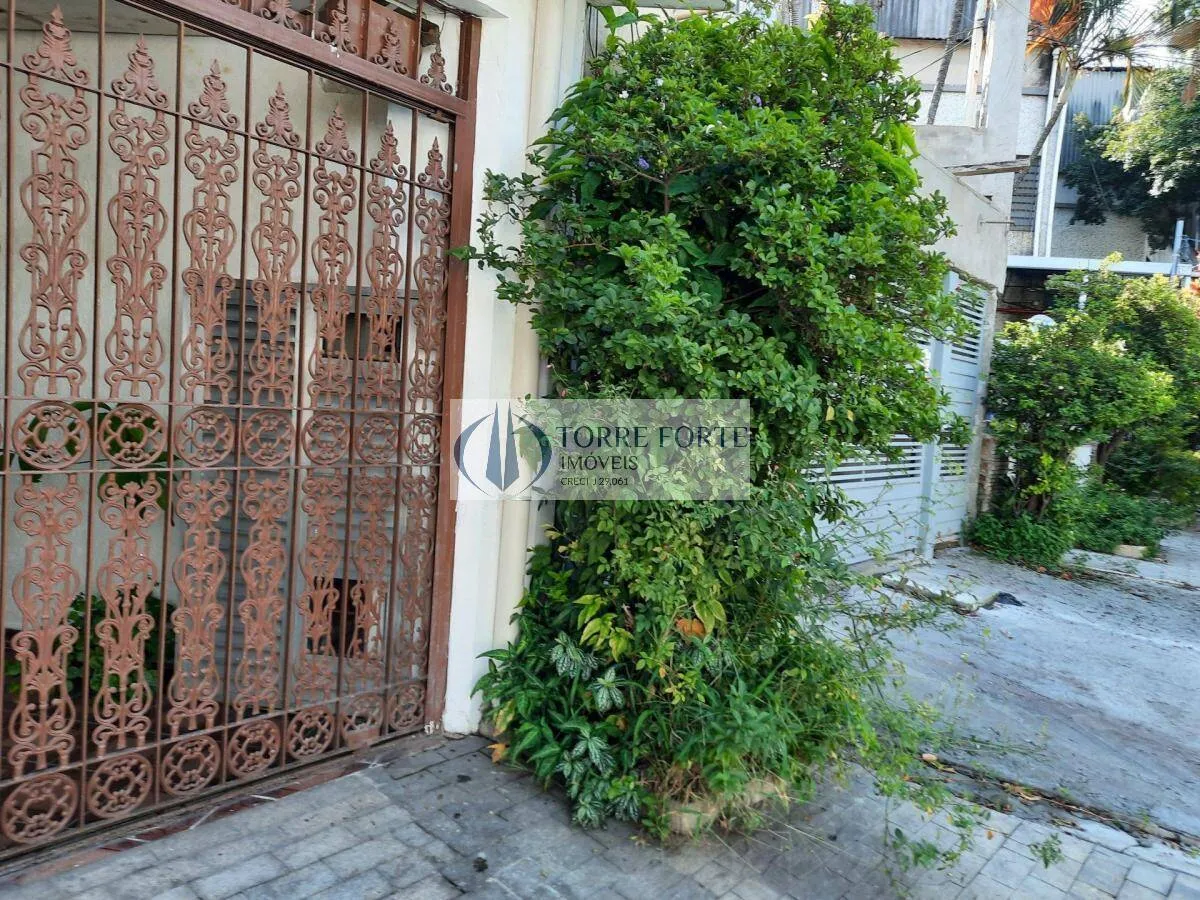 Imagem Casa de 152m² com 3 dormitórios e 2 vagas no Alto do Pari