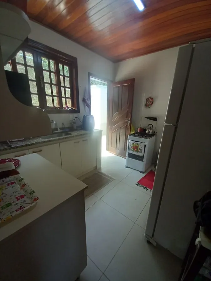 Imagem Casa em Condomínio para Venda em Petrópolis / RJ no bairro Araras