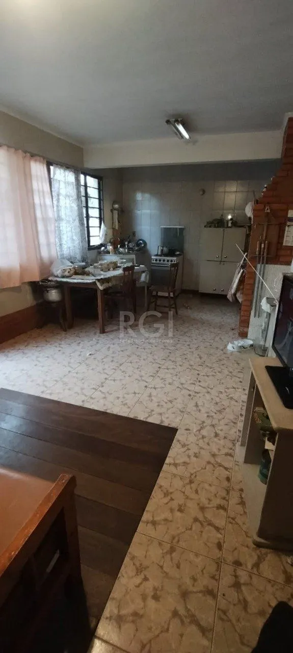 Imagem Casa de 4 dormitórios no bairro Parque Santa Fé
