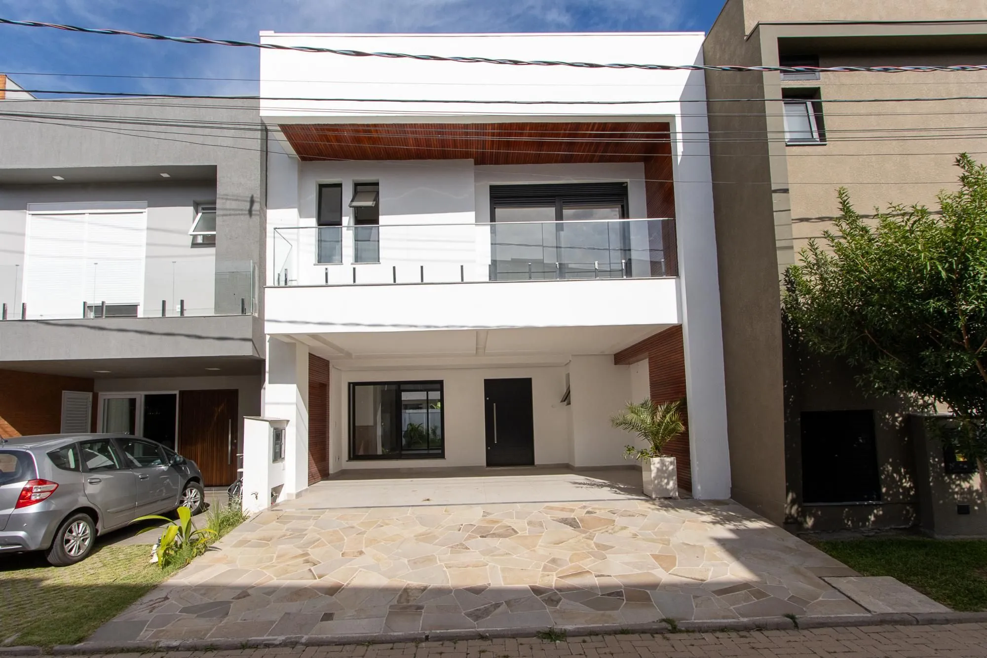 Imagem Casa de condomínio, 3 dormitórios, 3 suítes.