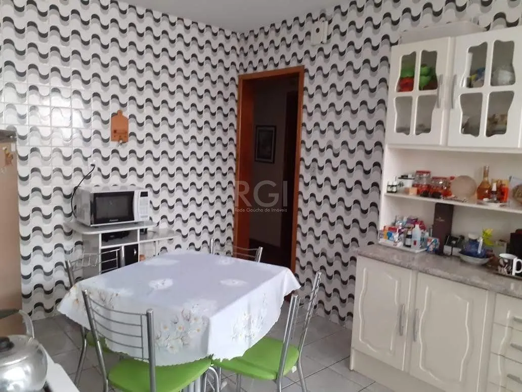 Imagem Casa para Venda - 130m², 4 dormitórios, Santa Tereza