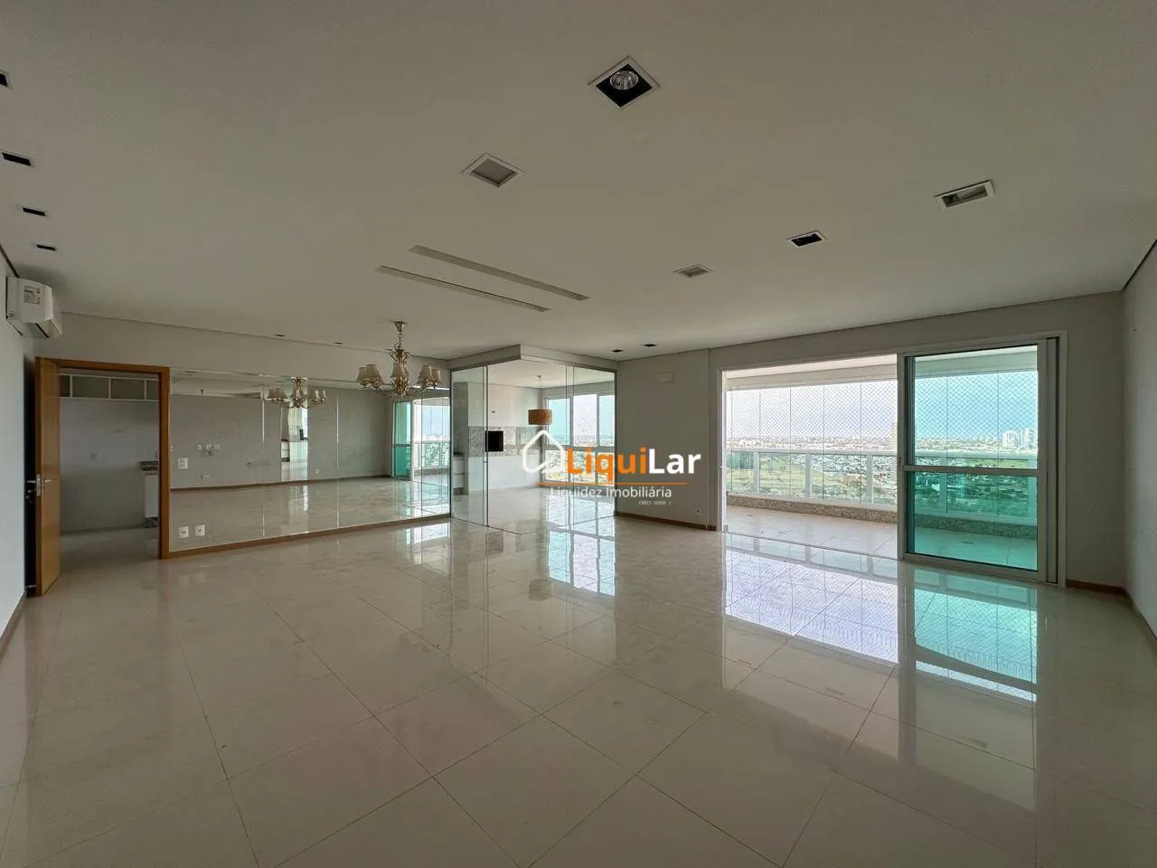 Imagem Apartamento no Grand Palais com 4 Suítes, 4 Vagas e Vista Permanente para o Parque das Nações