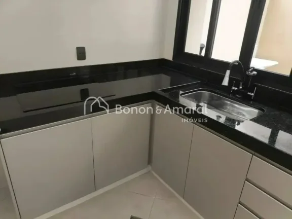 Imagem Sobrado em condomínio tranquilo com 2 suítes com armários e varanda , box no banheiros , sala par...