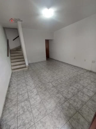 Foto do imóvel Sobrado a venda, a 600 metros do metrô Vila Prudente, com 2 dormitórios e vaga de garagem.