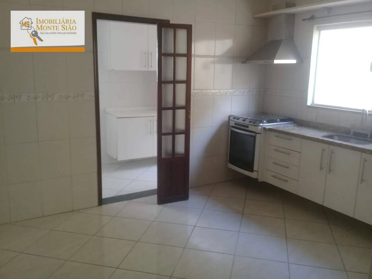 Imagem Sobrado com 4 dormitórios à venda, 126 m² por R$ 740.000,00 - Jardim Cocaia - Guarulhos/SP