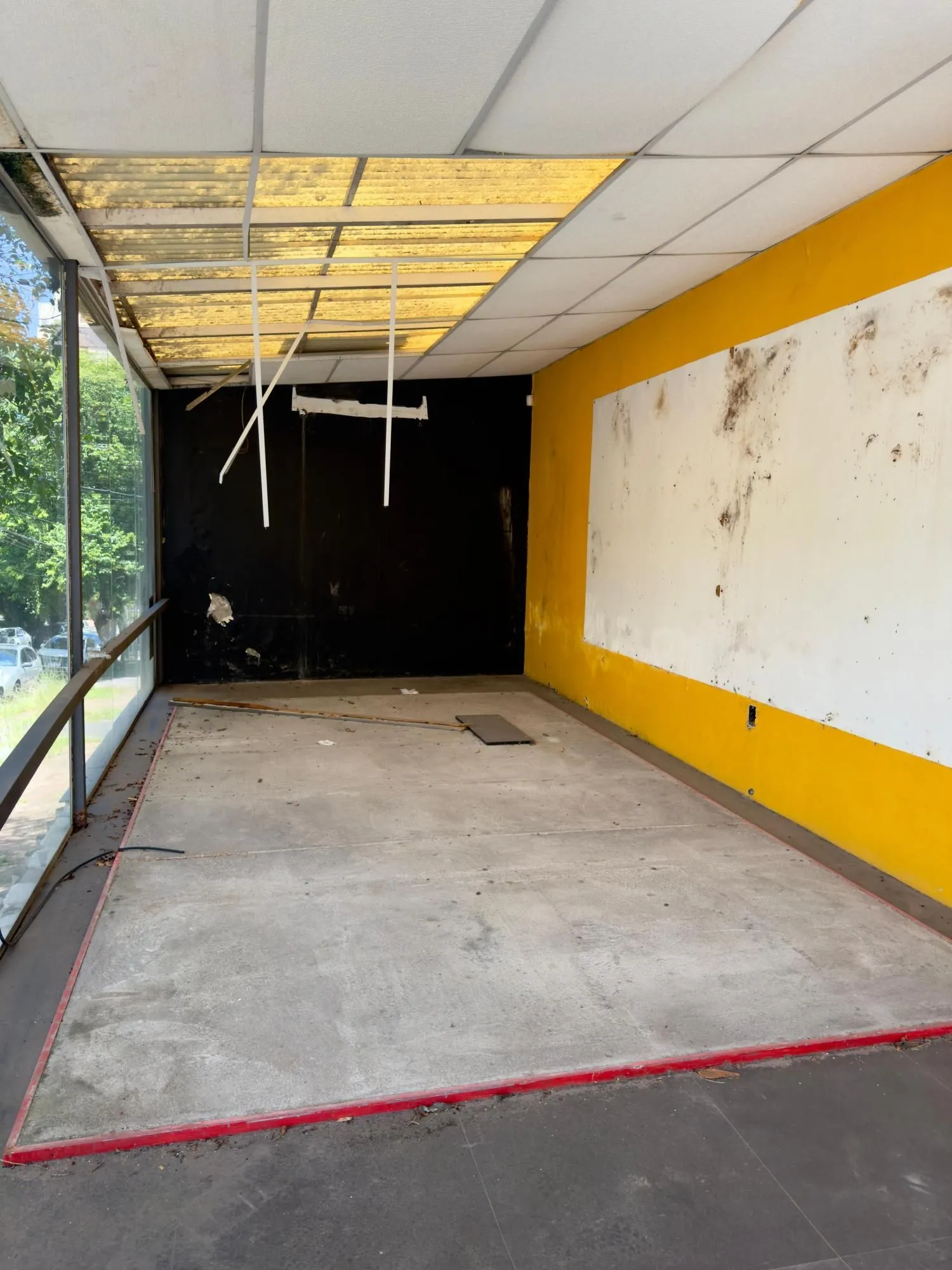 Imagem OPORTUNIDADE PARA INVESTIDORES - TERRENO DE ESQUINA NA DOM PEDRO II