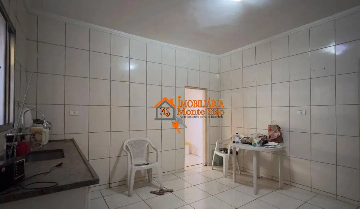 Imagem Sobrado com 4 dormitórios à venda, 200 m² por R$ 636.000 - Vila Nossa Senhora de Fátima - Guarulhos/SP