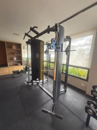 Imagem Excelente apartamento decorado com três quartos varanda a venda na Barra