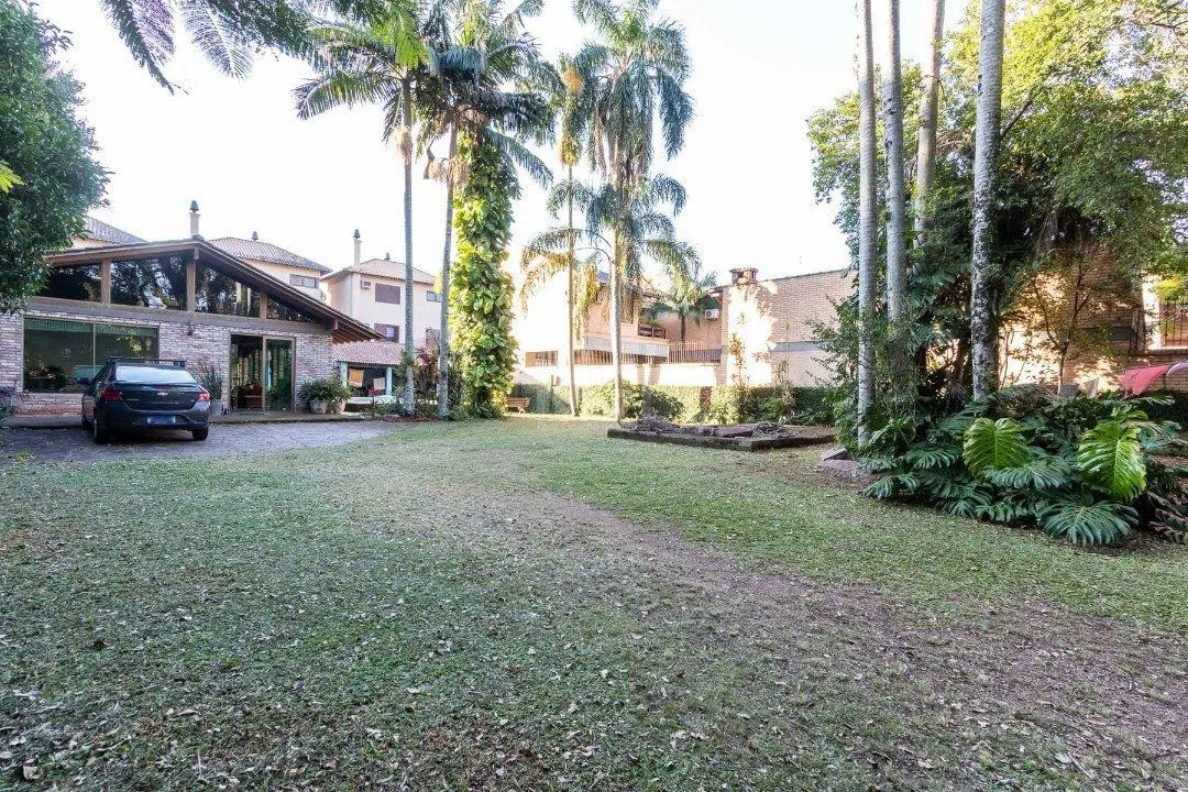 Imagem Casa para Venda - 292.21m², 4 dormitórios, sendo 2 suites, 3 vagas - Tristeza