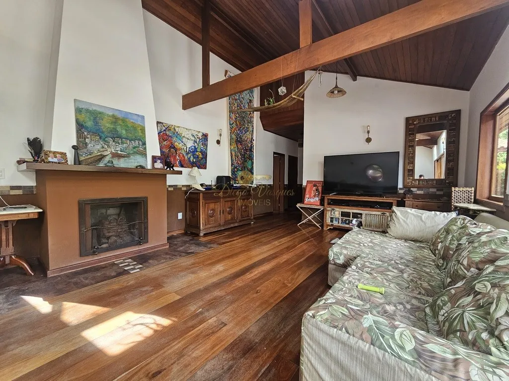 Imagem Casa em Condomínio para Venda em Teresópolis / RJ no bairro Cruzeiro