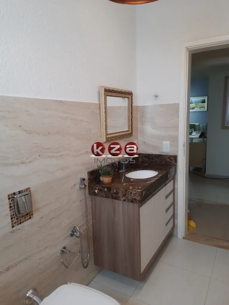 Imagem Casa de alto padrão à venda em condomínio exclusivo de Valinhos-SP, no Loteamento Residencial Santa Gertrudes: 3 quartos, 1 suíte, 2 salas, 3 banheiros, 2 vagas de garagem, 287,60 m².