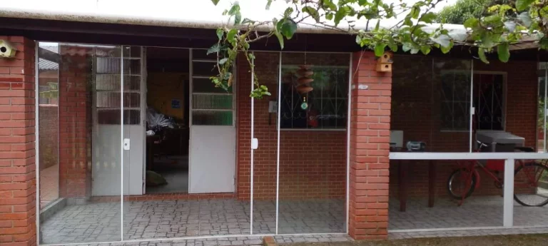 Imagem Casa com 70m², Quiosque, terreno 1092m², Cond. Fechado, Águas Claras