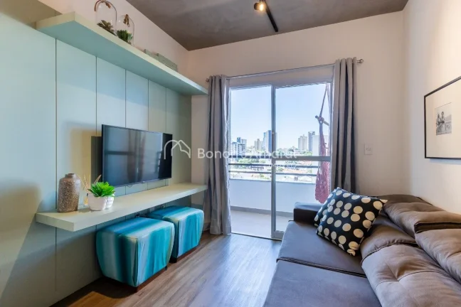 Imagem Apartamento para locação, totalmente decorado, pronto para morar, com 2 dormitórios, 1 banheiro s...