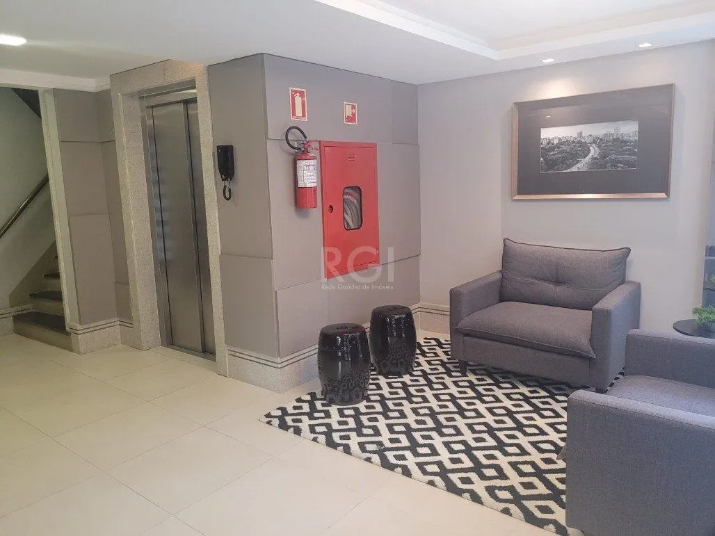 Imagem Excelente apartamento 2 dormitórios com duas suítes, lavabo e 2 vagaS coberta próximo Av. Goethe