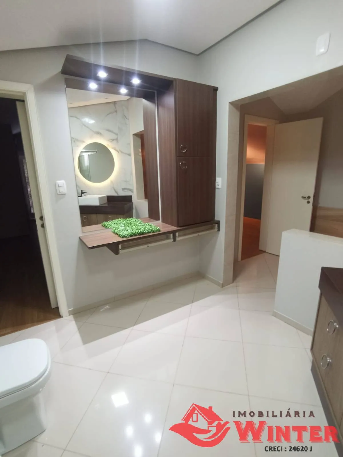 Imagem Cobertura com 4 dormítorios e 2 box de garagem!