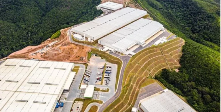 Imagem Galpão Comercial em Cajamar-SP de 15.049,21m²