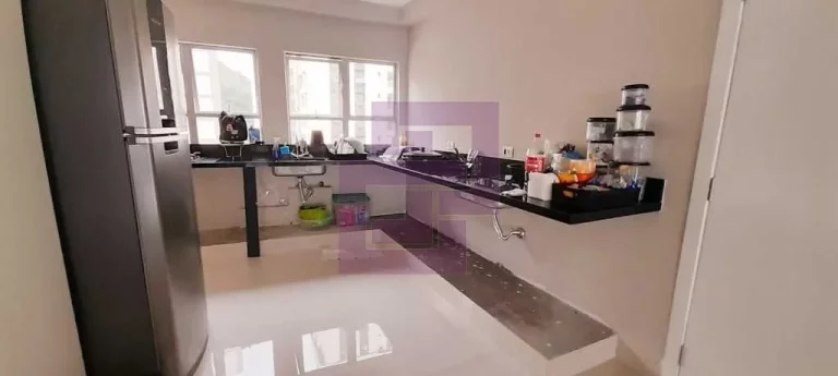 Imagem Pitangueiras, pé na Areia! lindamente reformado com vista total ao mar!!!