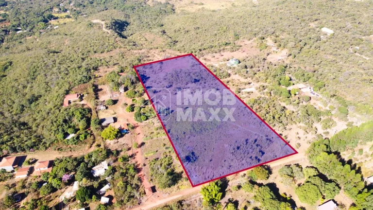 Imagem Chácara a venda NR Euller Paranhos - terra nua - 28000 m² - com nascente - Escriturada e Registrada.